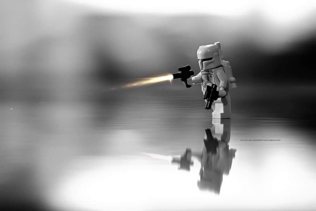 lego-white-boba-fett-photography-david-saunders-double-guns-wide